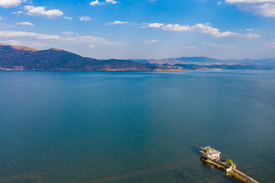 航拍云南大理洱海才村湿地公园