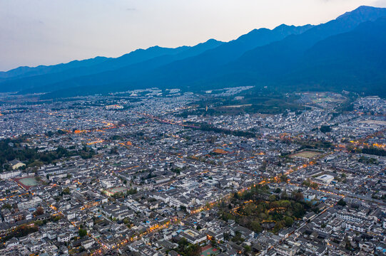 航拍云南大理古城黄昏亮灯夜景