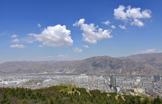 岷县城全景