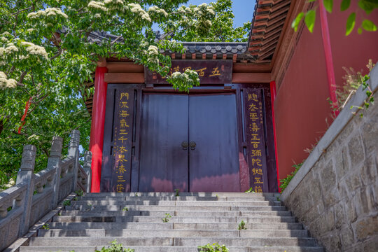 花果山海宁禅寺五百罗汉堂