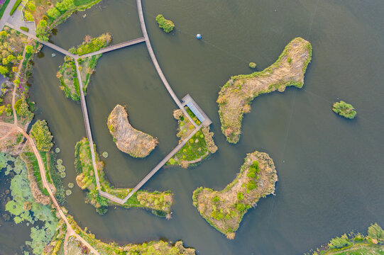 航拍云南昆明滇池斗南湿地公园