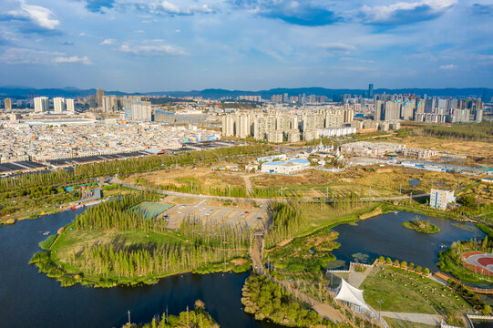 航拍云南昆明滇池斗南湿地公园