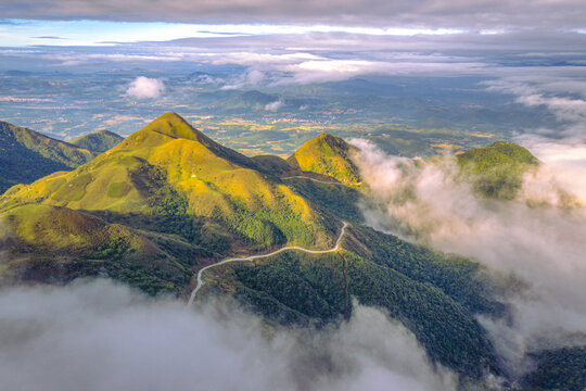 龙高山