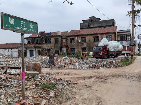 城镇老旧街道小区改造