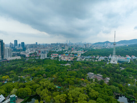 航拍济南千佛山公园