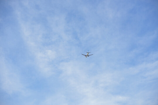 蓝天客机航空