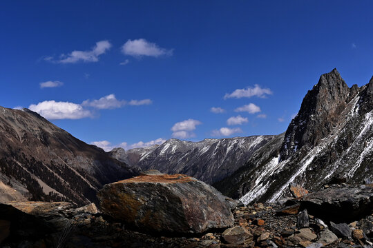 高原雪山