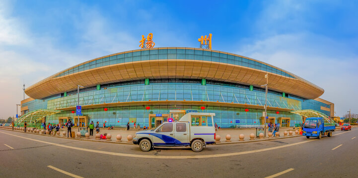扬州火车站全景图
