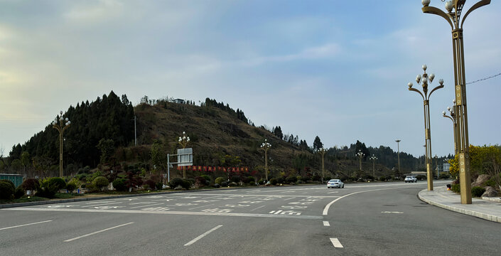 山体复绿山体分台高速路道路