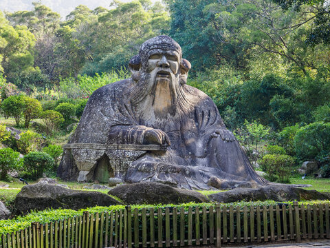 泉州清源山景区老子像