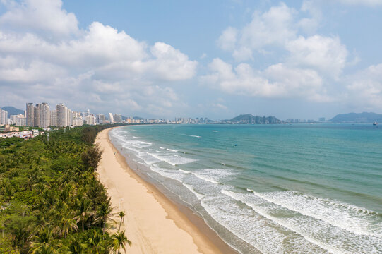 海南三亚湾海滩风光