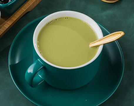 泰绿奶茶