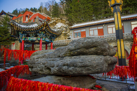 清凉寺清凉石a