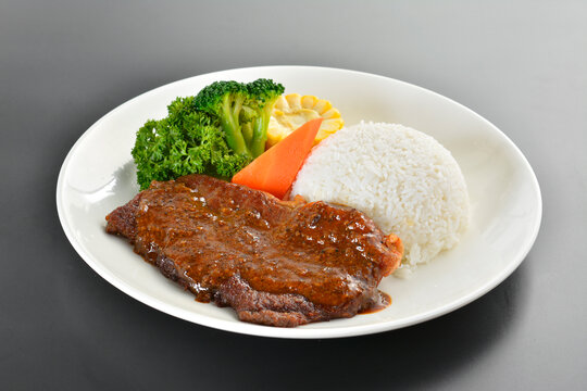 炸牛扒飯