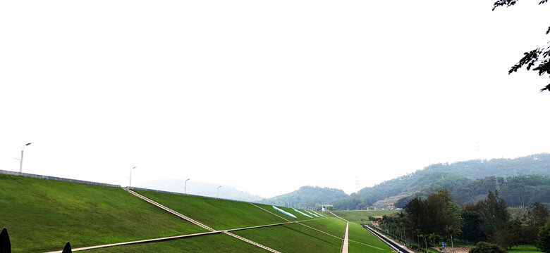 深圳水库堤坝风景