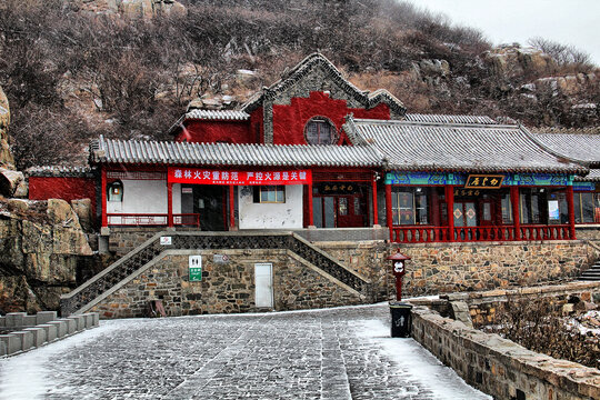 泰山天街雪景