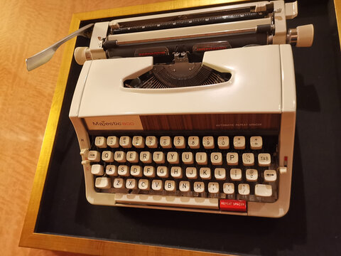旧打字机模型