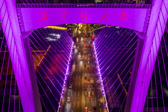 航拍郑州农业路大桥夜景灯光秀