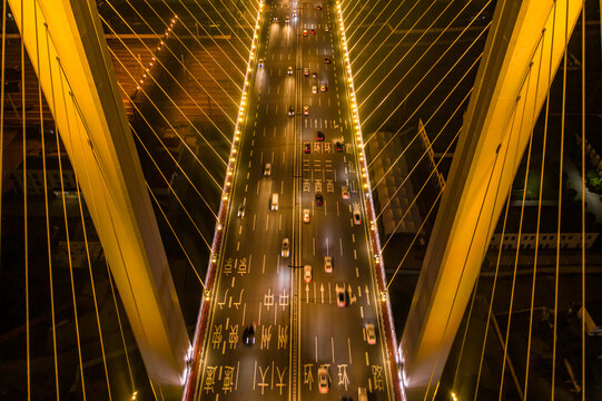 航拍郑州农业路大桥夜景灯光秀