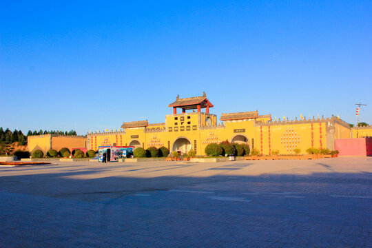 陕州地坑院