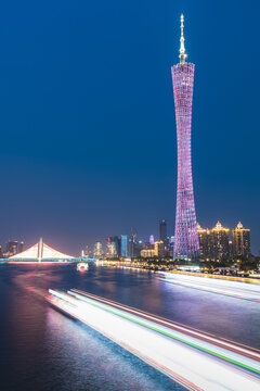 广州塔与珠江夜景