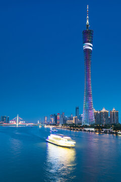 广州塔沿岸建筑夜景