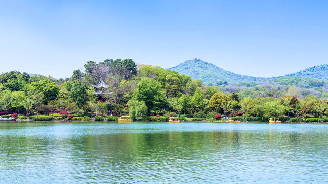 鏡山湖美景