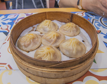 厦门鼓浪屿美食蟹黄包