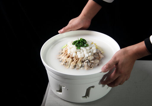 海鲜烧牡蛎蛏子手工汤圆