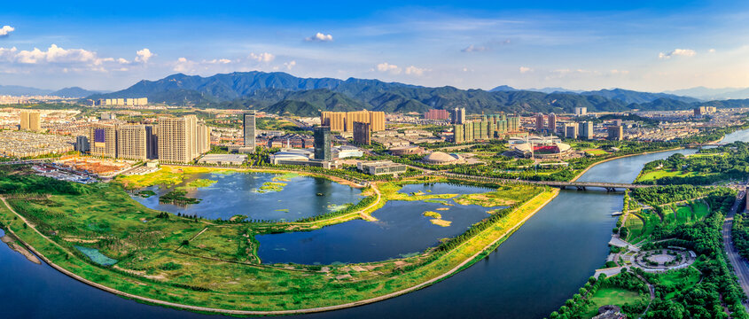 浙江义乌梅湖城市风光全景