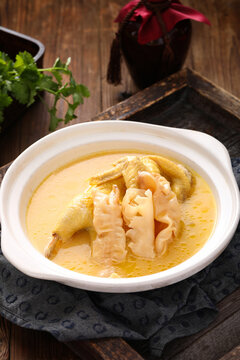 花膠雞湯