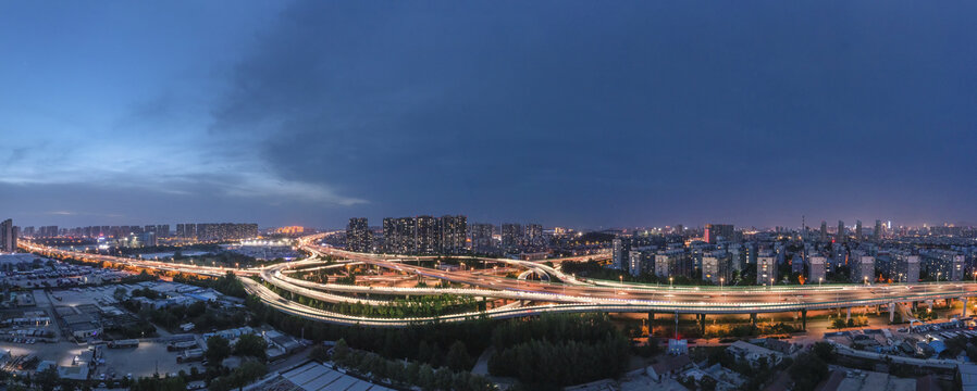 鸟瞰济南匡山立交桥夜色全景图