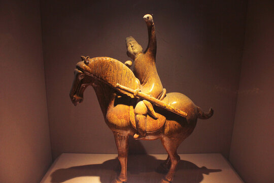 古代骑马俑