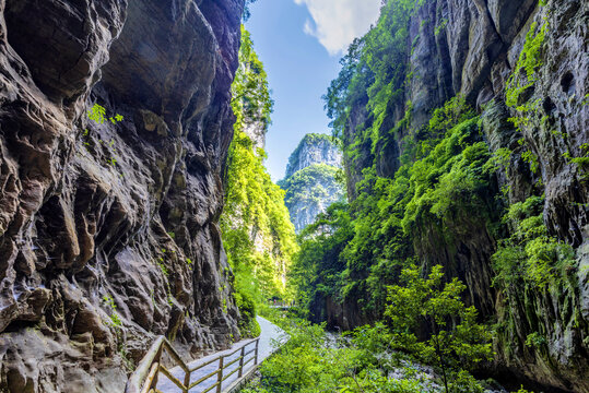 中国重庆武隆天生三桥黑龙天坑