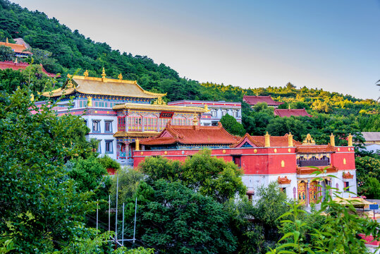 中国辽宁阜新海棠山普安寺