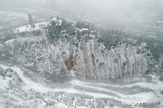 笔架山雪景