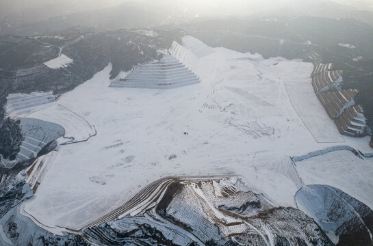 高原雪景