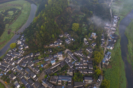 安徽新安江山水画廊云雾航