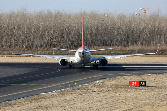 波音B737飞机后视图