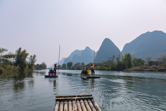 桂林山水遇龙河漂流