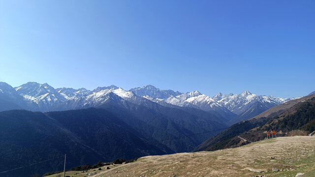 川西高原雪山美景