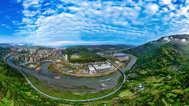 荥经县城大田工业区全景