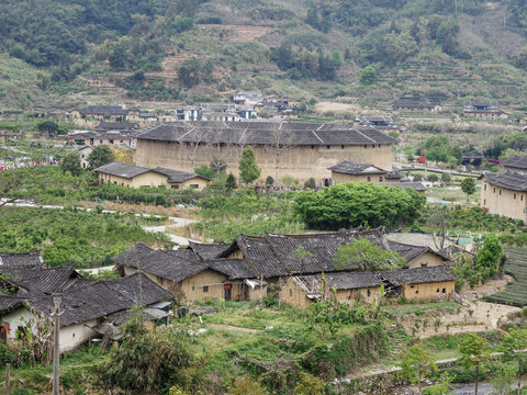 漳州市华安县大地土楼群