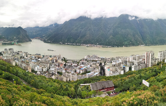 长江三峡高峡平湖秋色美