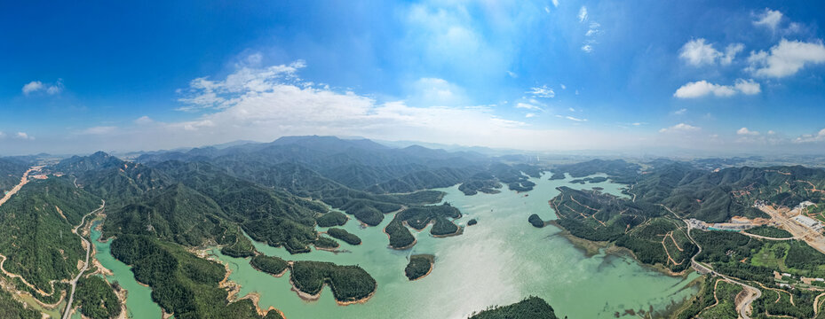 江门台山山脉湖泊森林