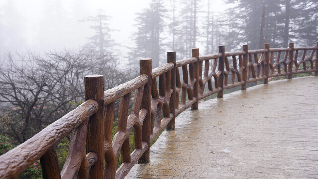 瓦屋山风景区