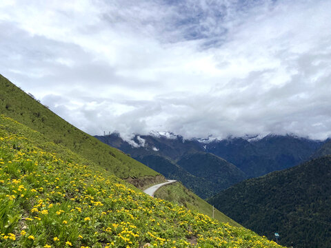 巴郎山