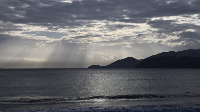 海上落日