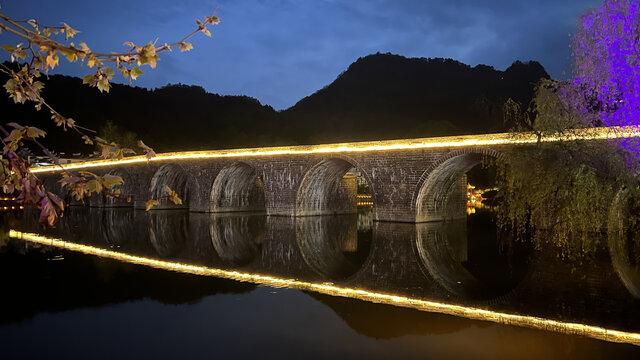 齐云山登峰桥