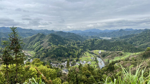 石潭村